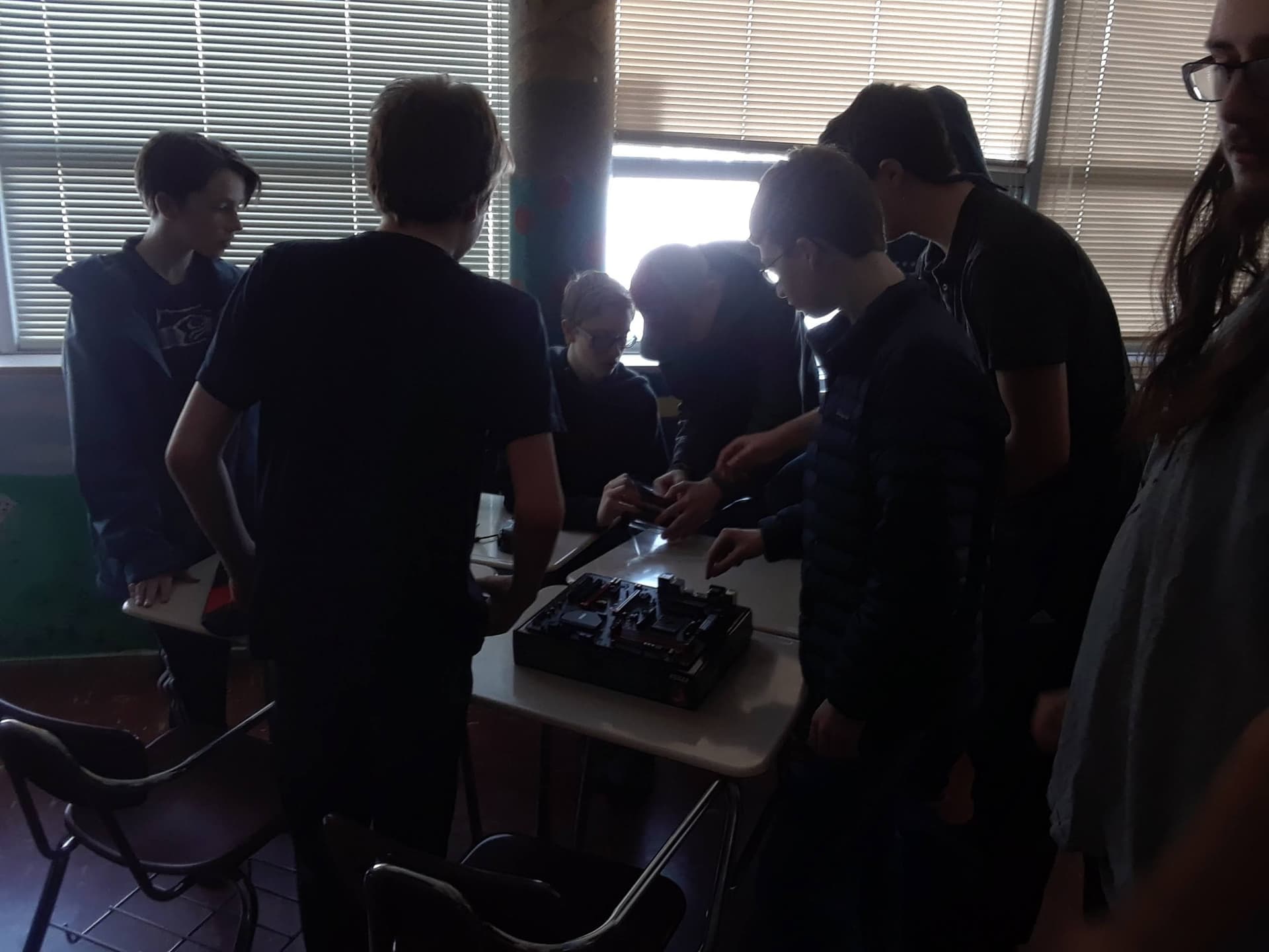Sentinel High School Computer Building Club 2019 — students and PC builds, photo 1